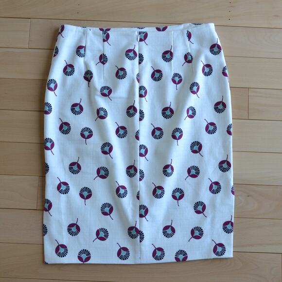 NWT LOFT Pencil Skirt Patterned Size 10 - Picture 4 of 4